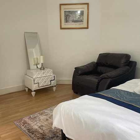 5 Bed 5Mins From Wembley Stadium London Luaran gambar